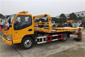 双台子区哪里有拖车服务